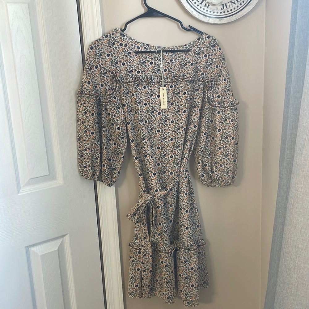 Floral Dress new with TAGS!